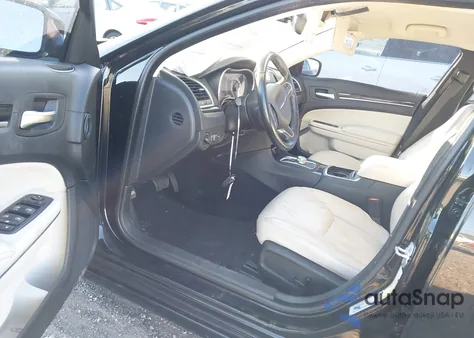 2015 Chrysler 300 Limited из США, поврежденный, VIN 2C3CCAAG3FH772944